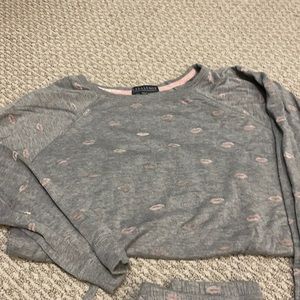 PJ salvage gray and pink lip pjs